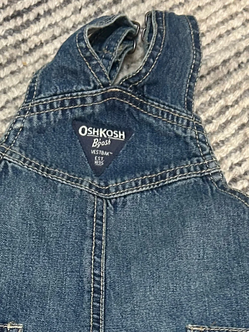 OshKosh B'gosh Kids Denim Vestbak Overalls in Dark Blue Size 6 Months